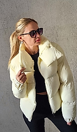 Dik Yaka Bej Şişme Mont